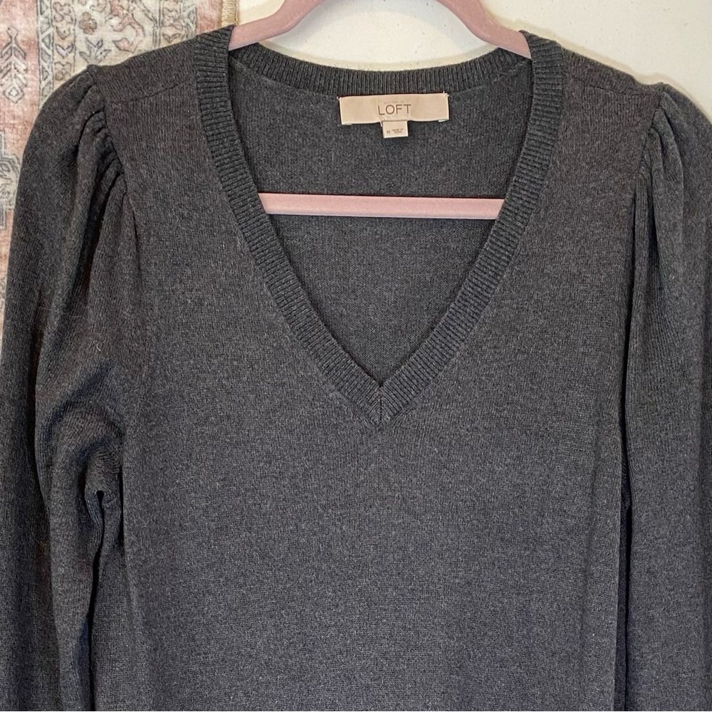 LOFT Gray V-Neck Sweater Dress M - Picture 3 of 8